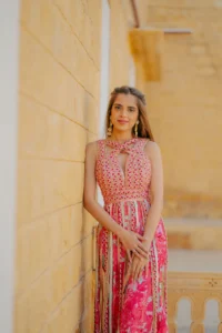 A Graceful Bridal Moment in the Courtyard