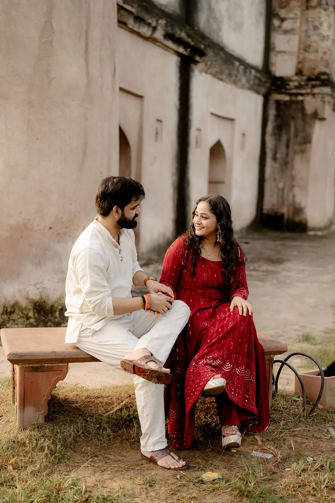 Candid Couple Moment in a Delhi Heritage Corridor