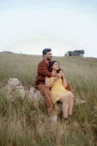 Couple Portrait in Scenic Landscape – Udaipur Pre Wedding