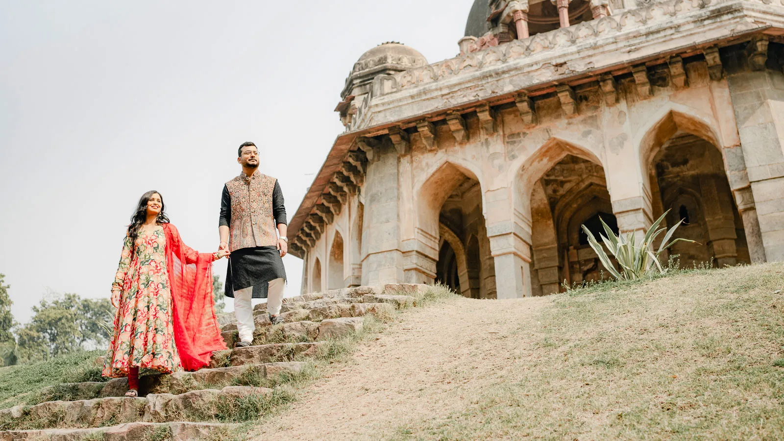 Dreamy Couple Portrait Through Delhi’s Historic Arches