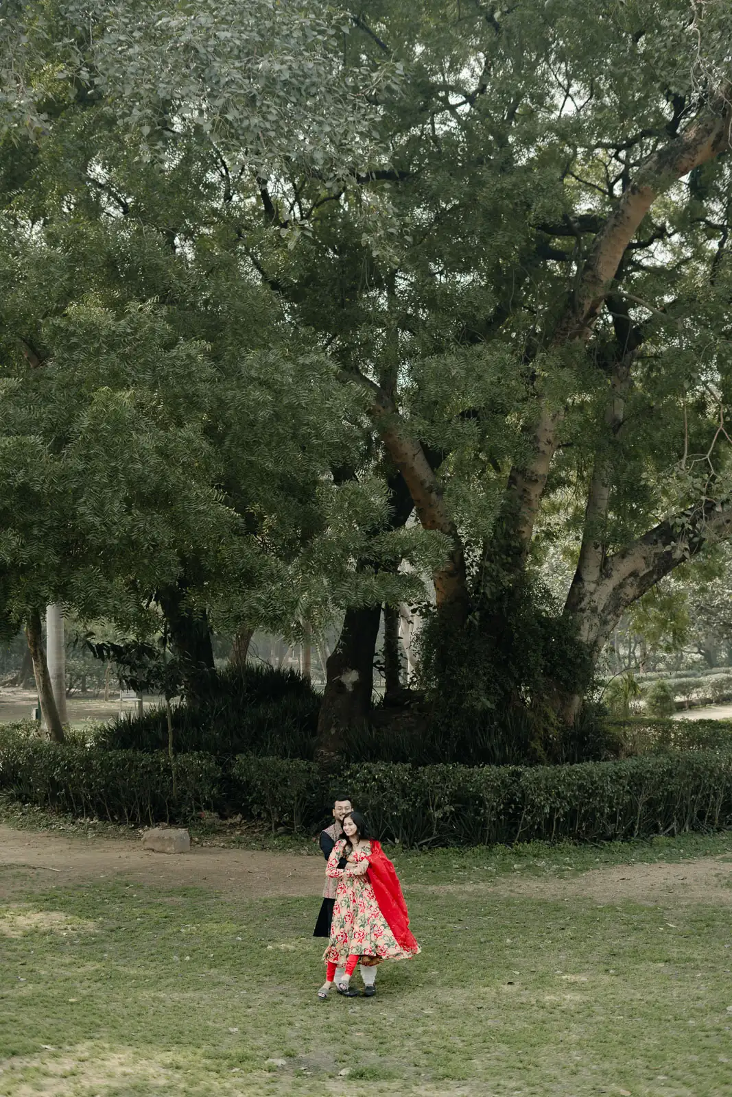 Dreamy Couple Stroll in a Delhi Heritage Garden