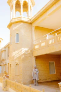 Golden Architecture & Wedding Anticipation