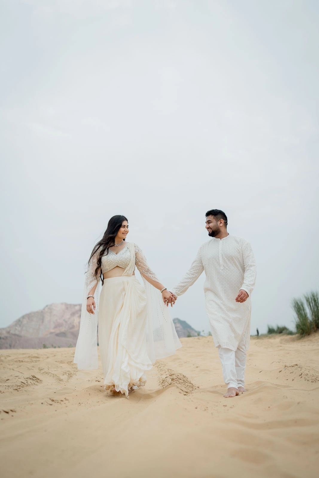 Romantic Couple Portrait – Jaipur Heritage Prewedding Shoot
