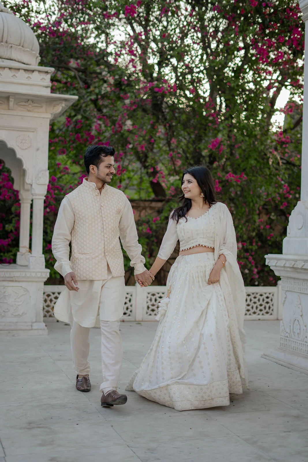 Romantic Couple in Jaipur Heritage Garden – Prewedding Photography