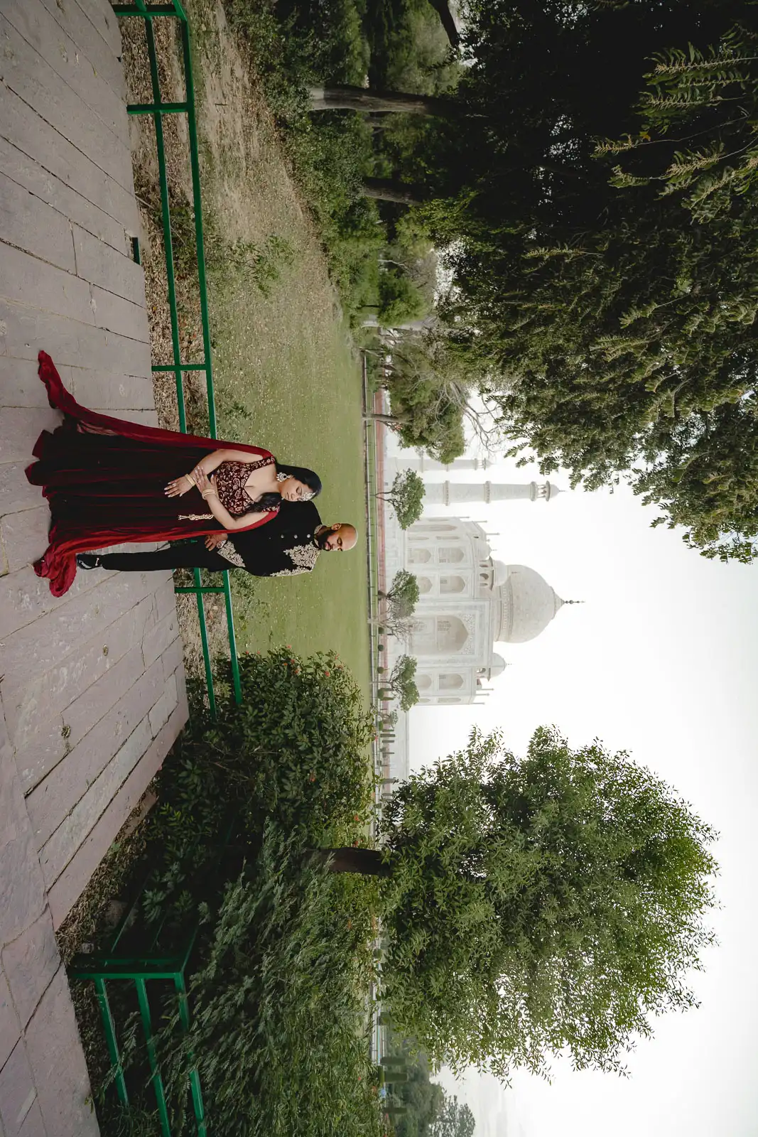 Natural Couple Moment in a Taj Mahal Garden