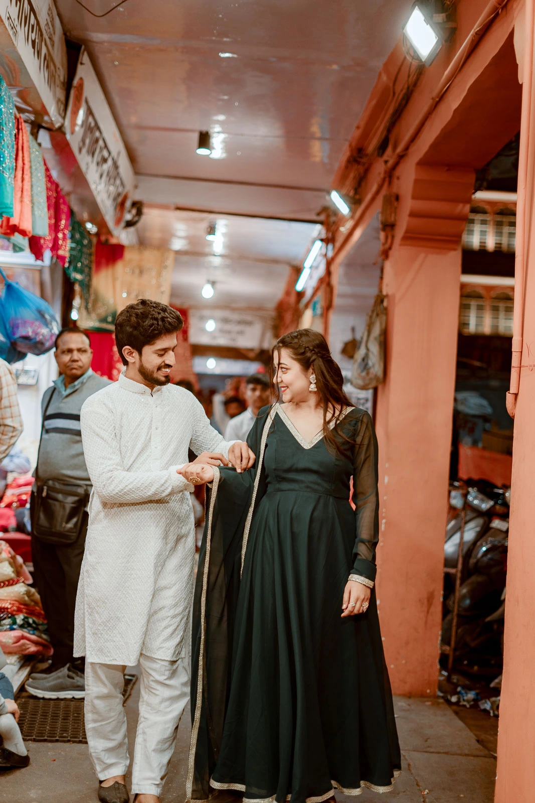 Traditional Jaipur Prewedding Shoot in Vibrant Heritage Setting