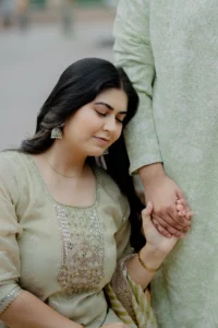 Close-up of woman holding man_s hand