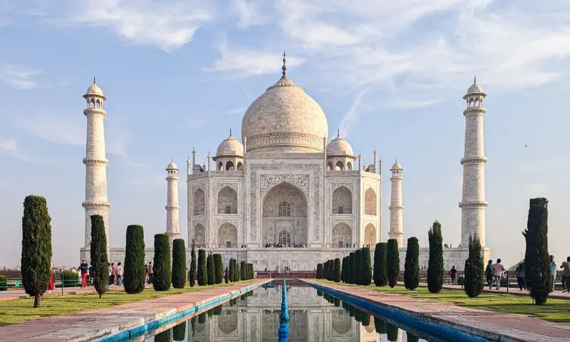 Agra: best place for pre wedding photo shoot in india