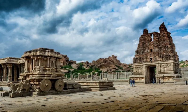 Hampi: best pre wedding location in india