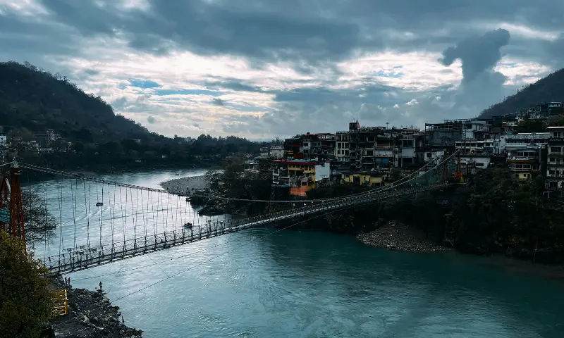 Rishikesh: best place for pre wedding photo shoot in india